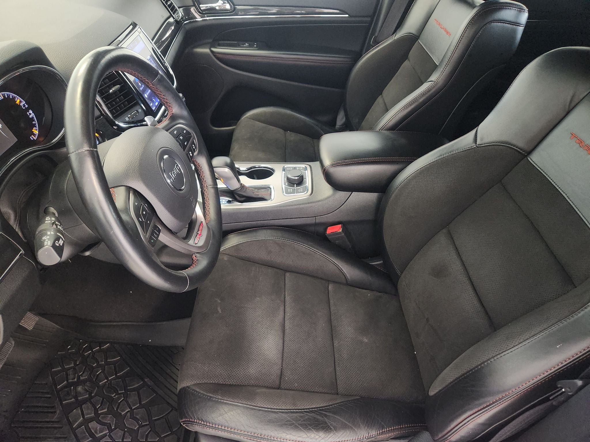 2019 Jeep Grand Cherokee Trailhawk — photo 12
