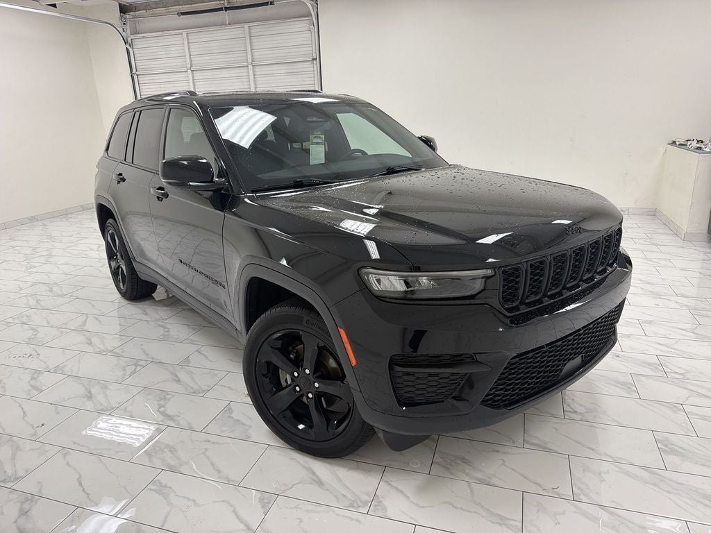 2023 Jeep Grand Cherokee Altitude