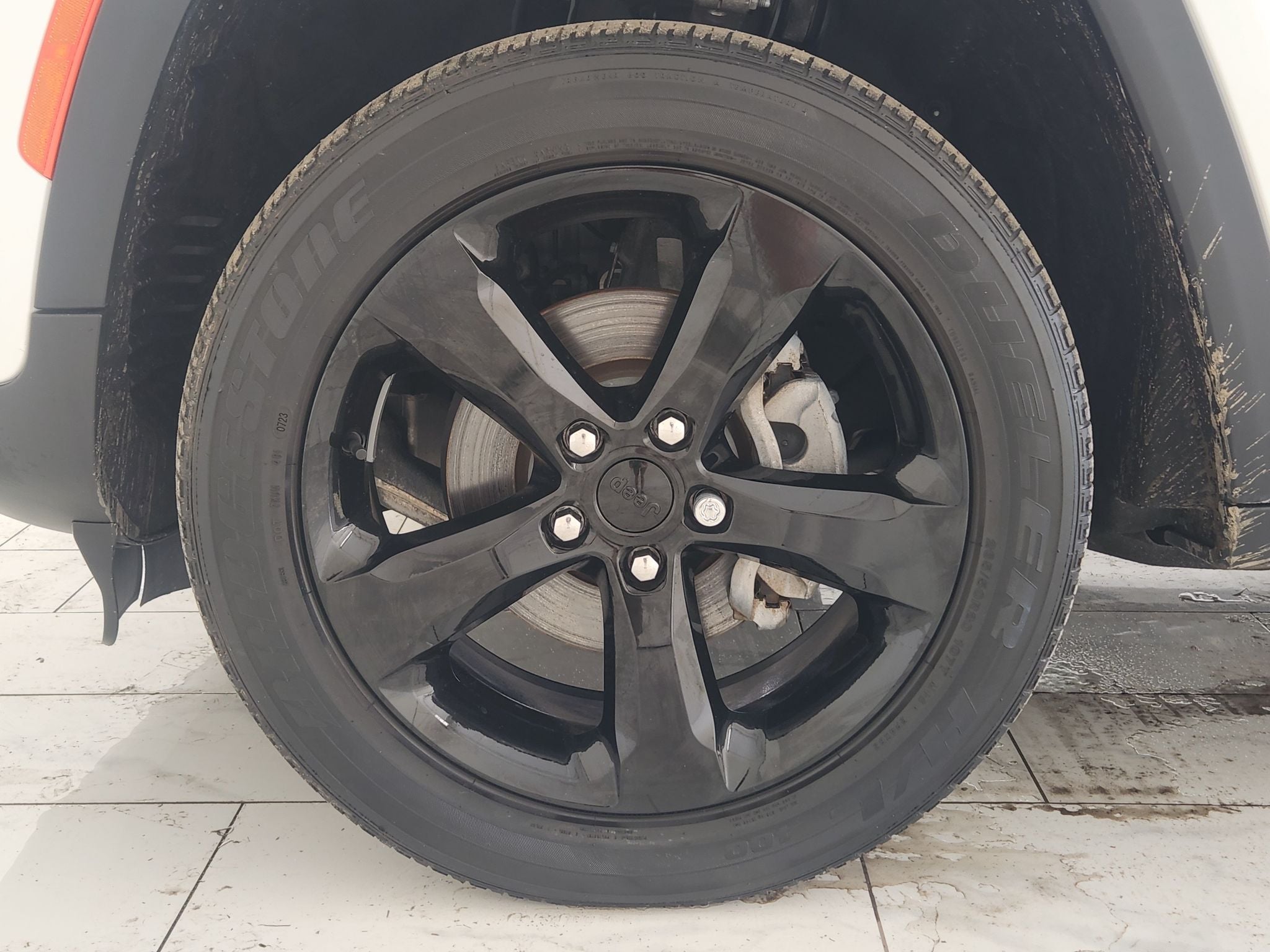 2023 Jeep Grand Cherokee Altitude — photo 10