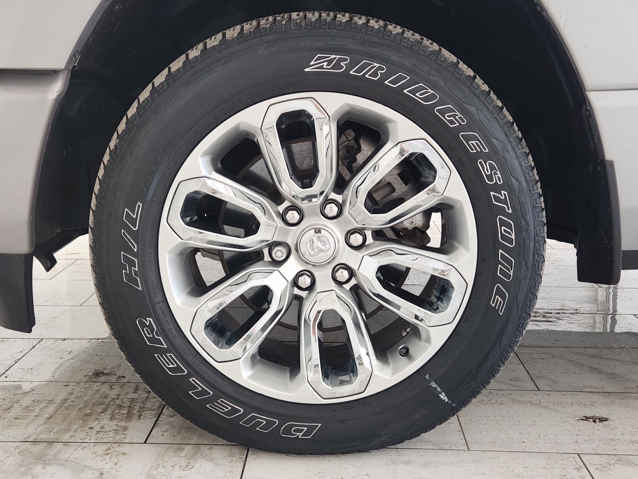 2024 RAM 1500 Laramie — photo 10