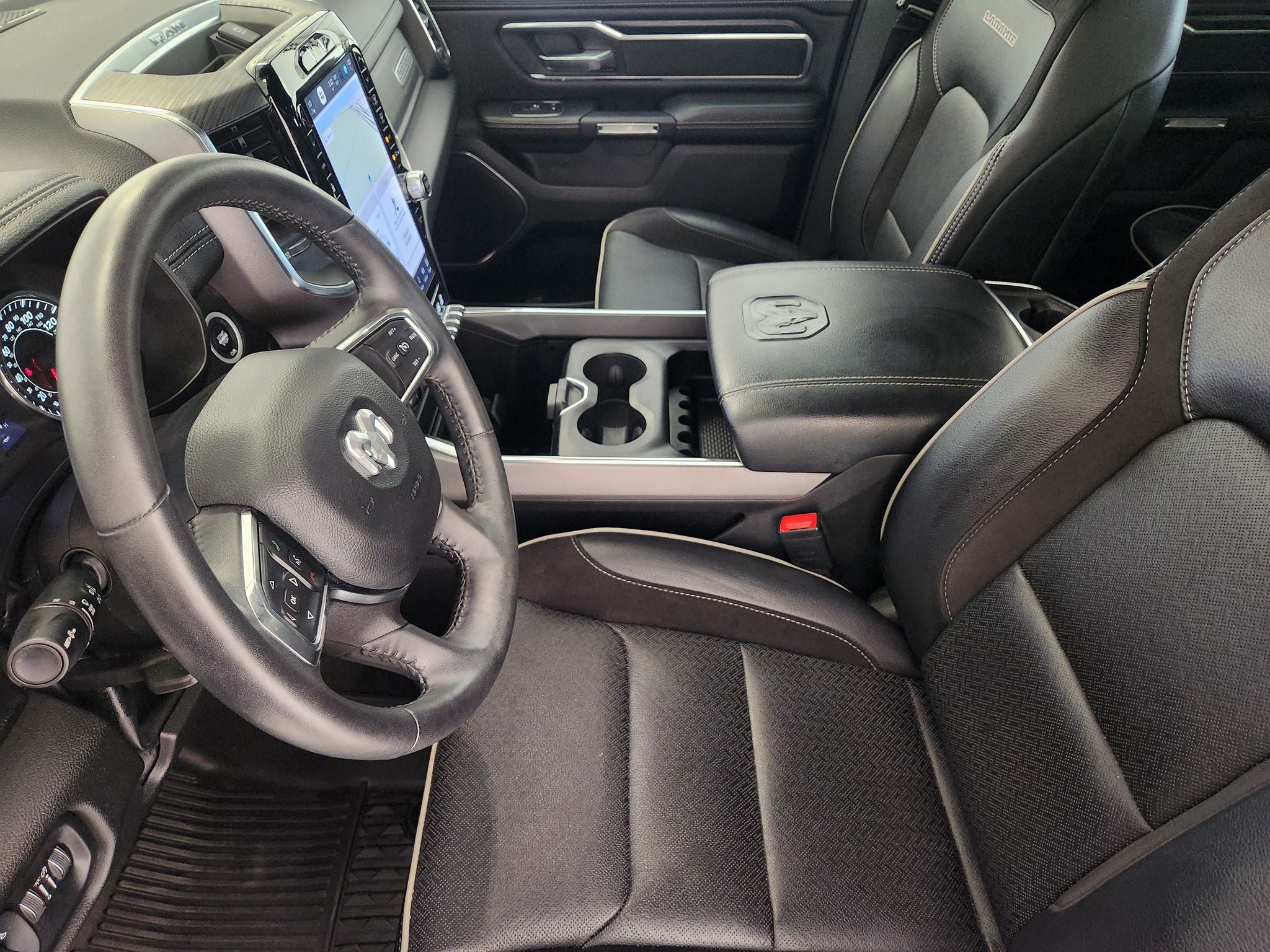 2024 RAM 1500 Laramie — photo 12