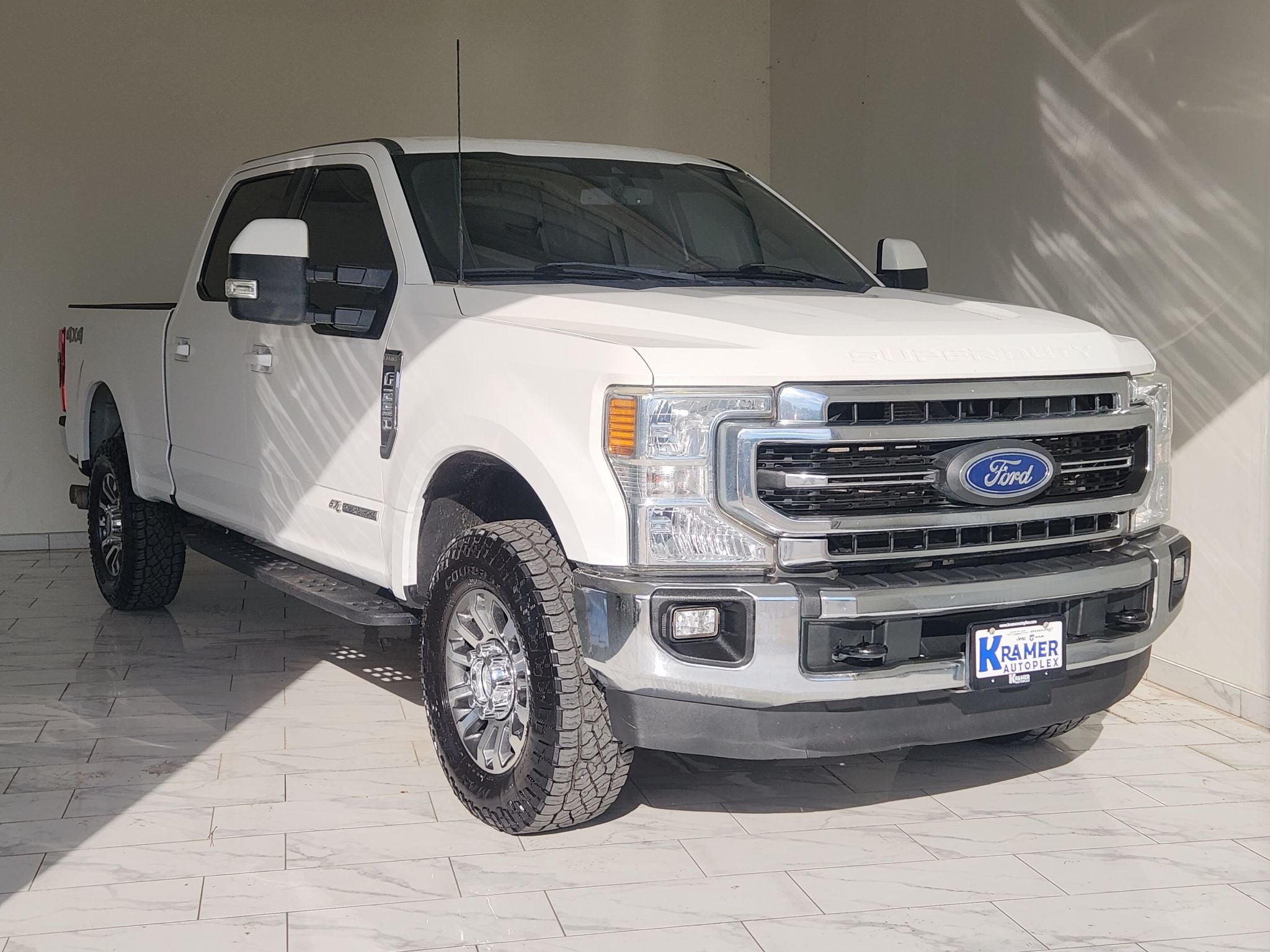 2022 Ford F-250 LARIAT — photo 3