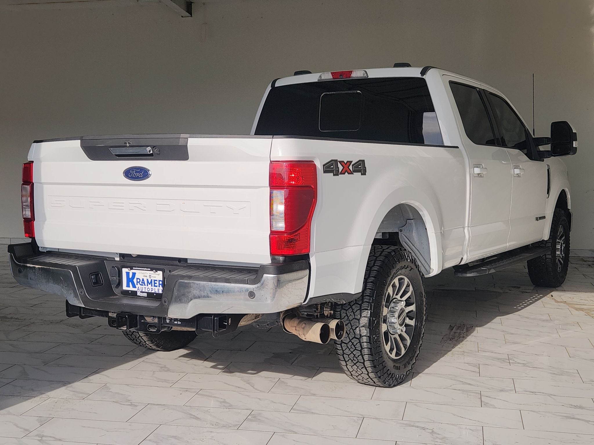 2022 Ford F-250 LARIAT — photo 7