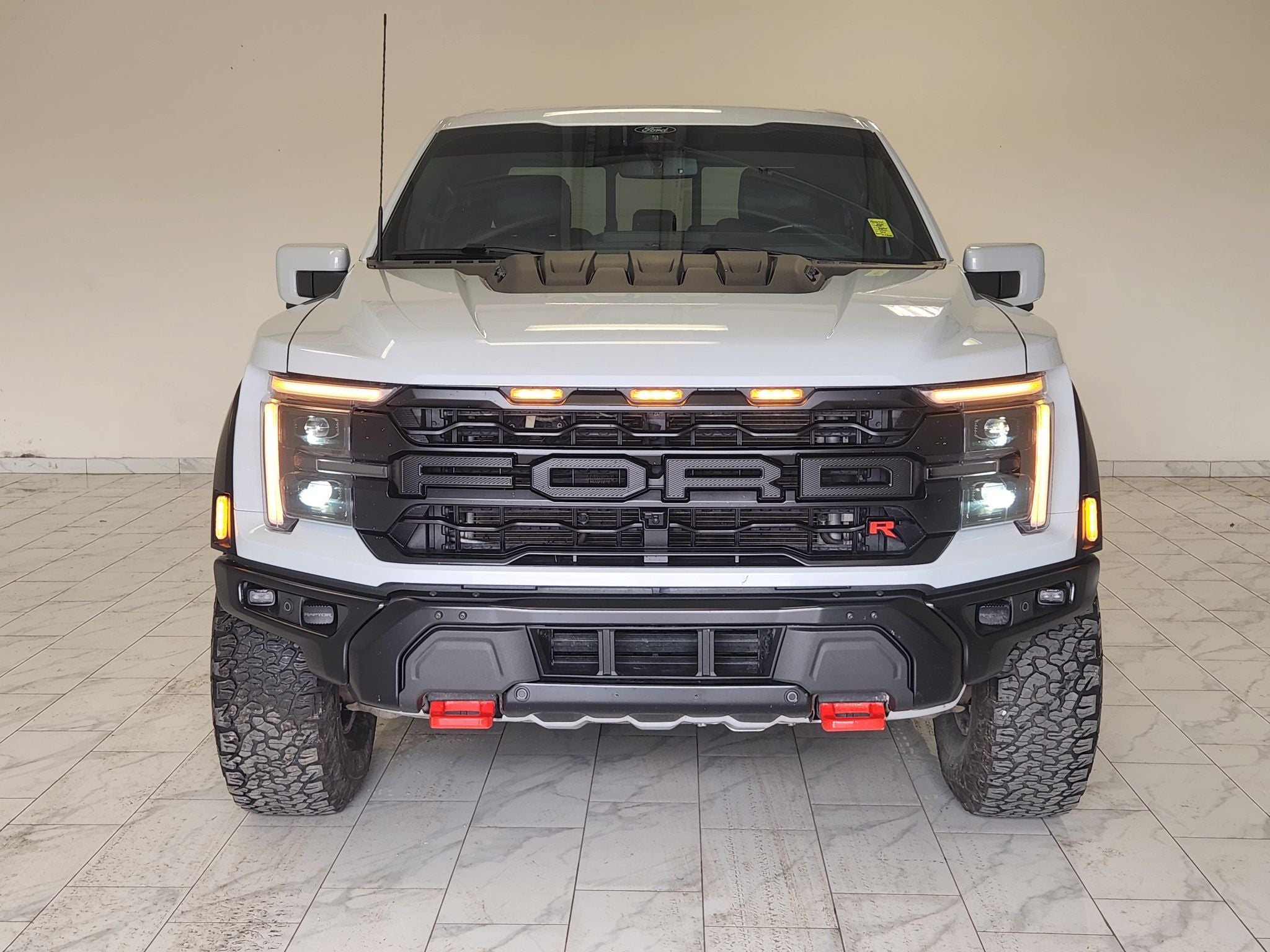 2025 Ford F-150 Raptor — photo 2