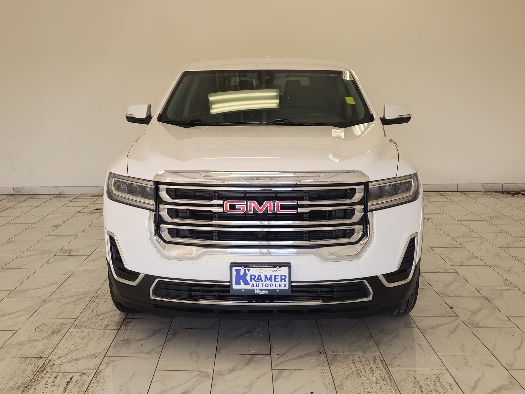2023 GMC Acadia SLE — photo 2