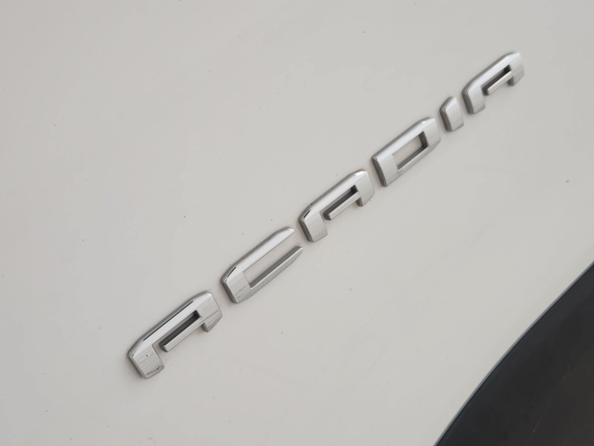 2023 GMC Acadia SLT — photo 11