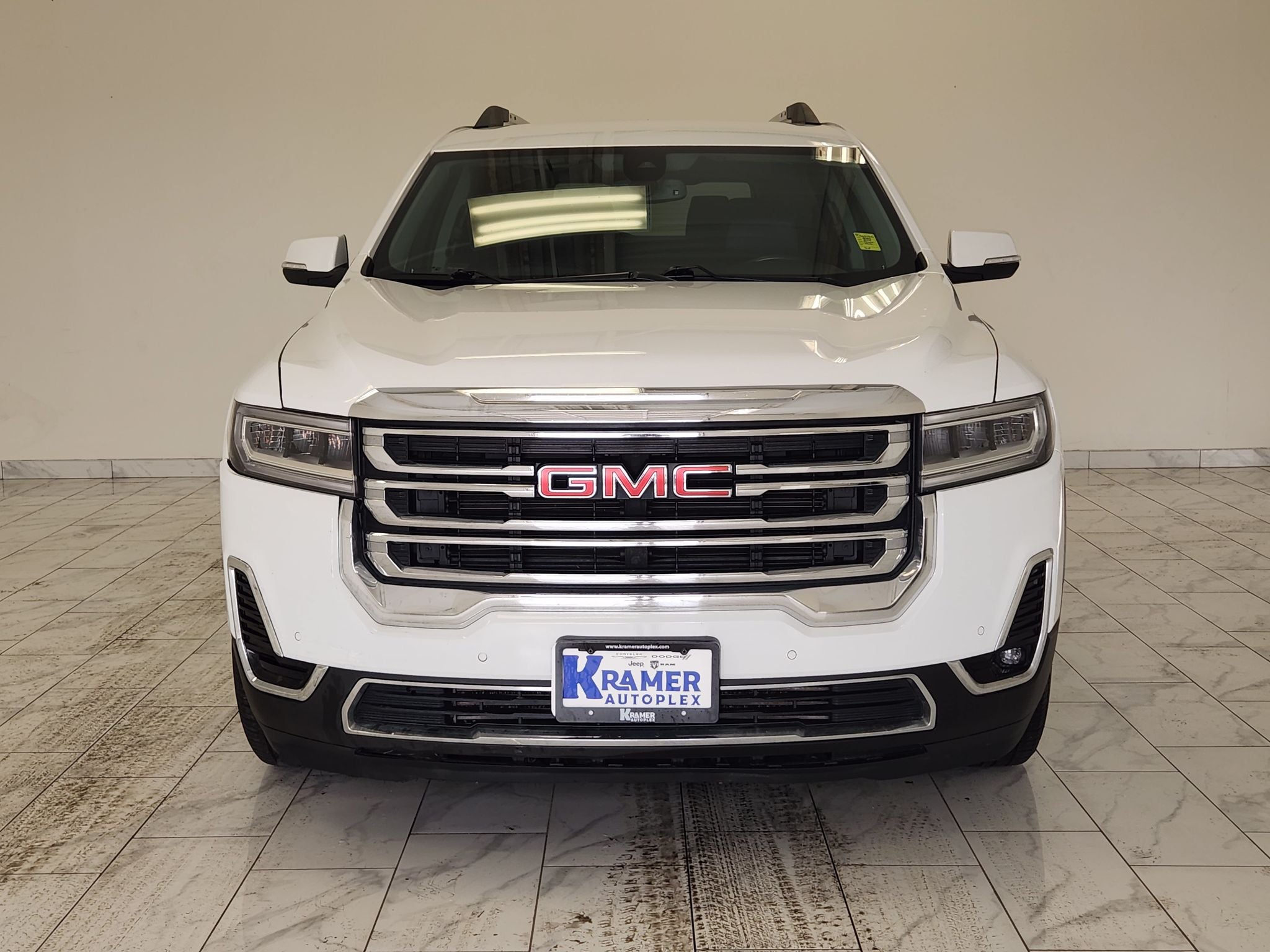 2023 GMC Acadia SLT — photo 2