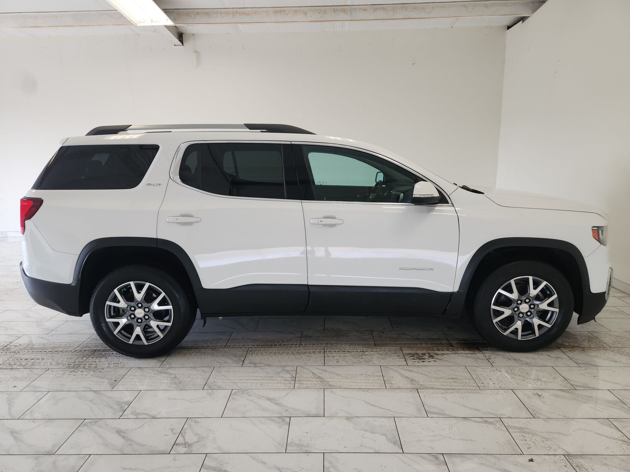 2023 GMC Acadia SLT — photo 4