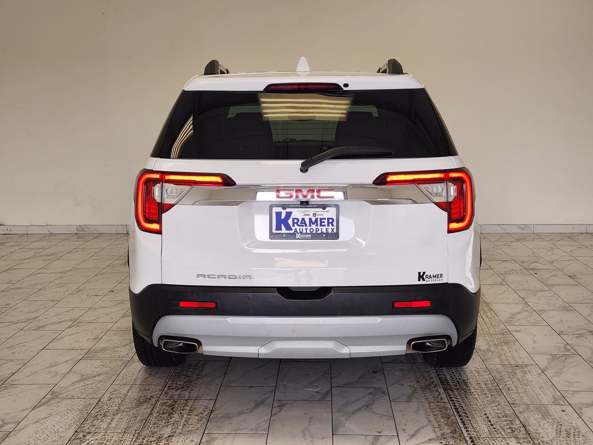 2023 GMC Acadia SLT — photo 6