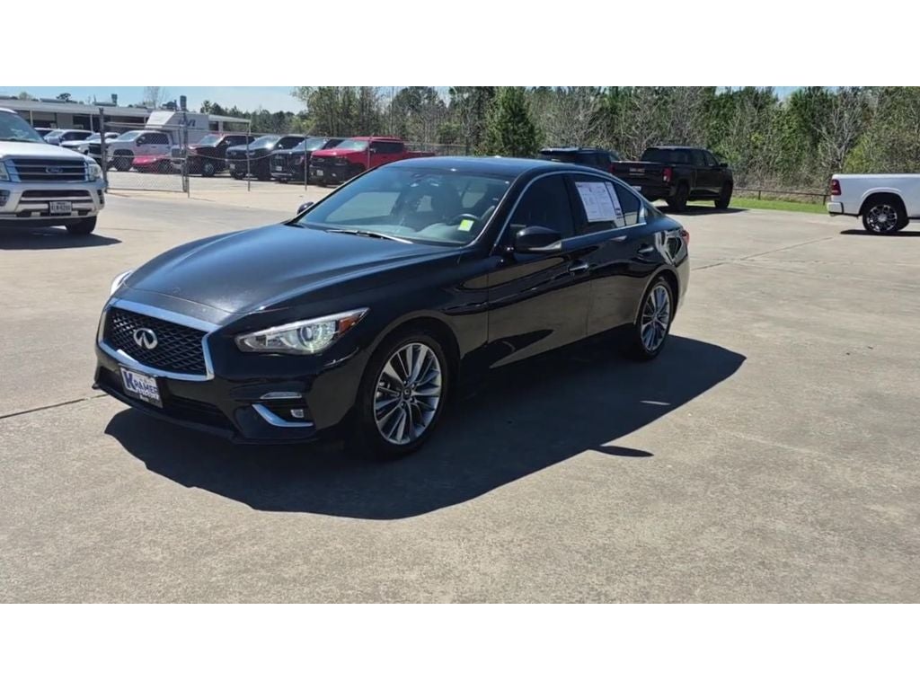 2023 INFINITI Q50 LUXE