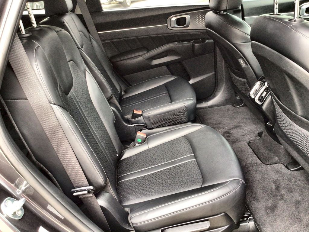 2022 Kia Sorento Plug-In Hybrid SX