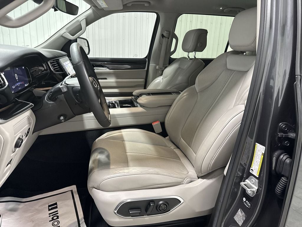 2022 Jeep Wagoneer Series I 4x2