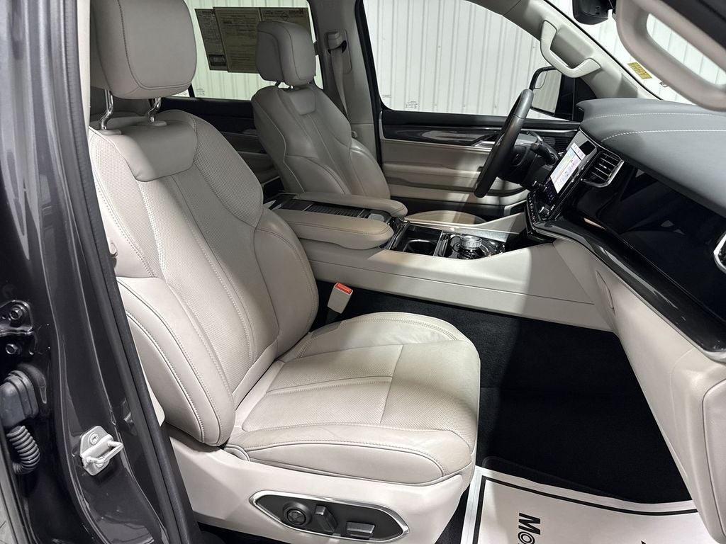 2022 Jeep Wagoneer Series I 4x2