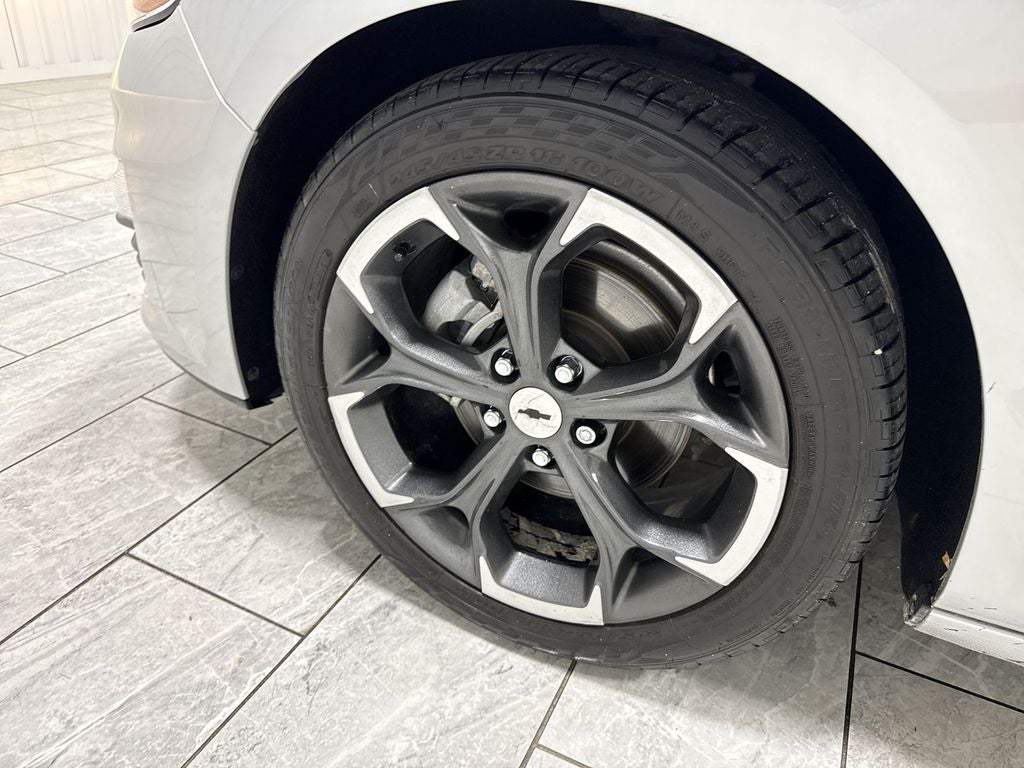 2022 Chevrolet Malibu FWD LT