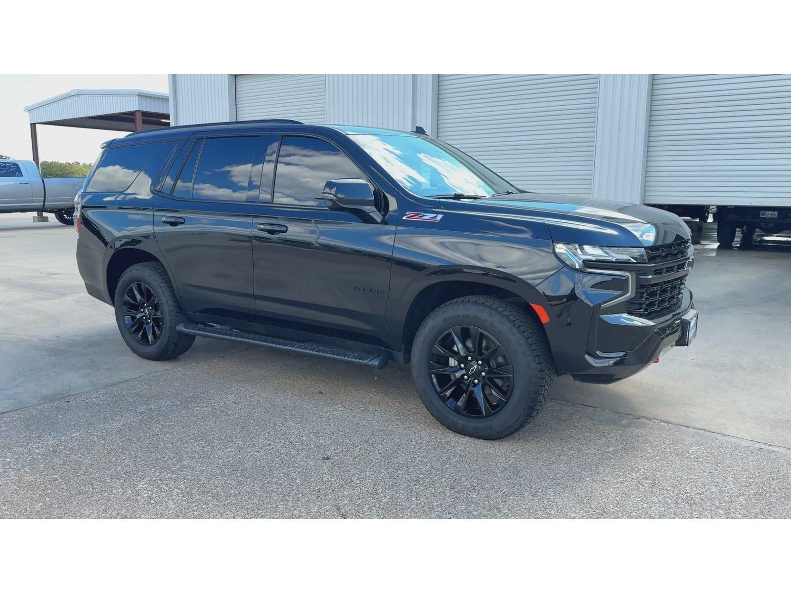 2024 Chevrolet Tahoe Z71 — photo 2