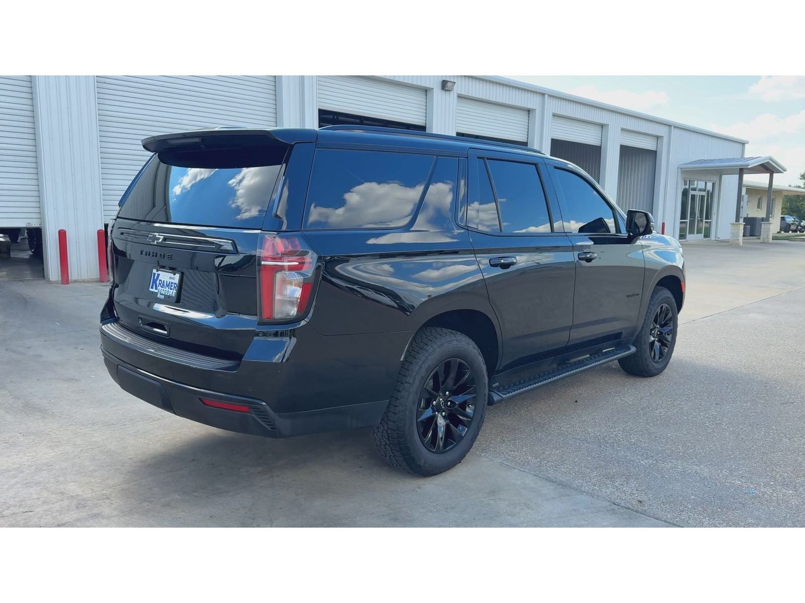 2024 Chevrolet Tahoe Z71 — photo 8