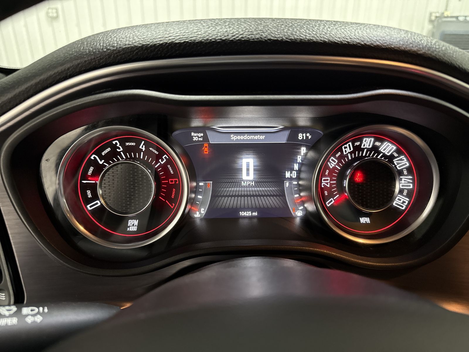 2015 Dodge Challenger R/T — photo 11
