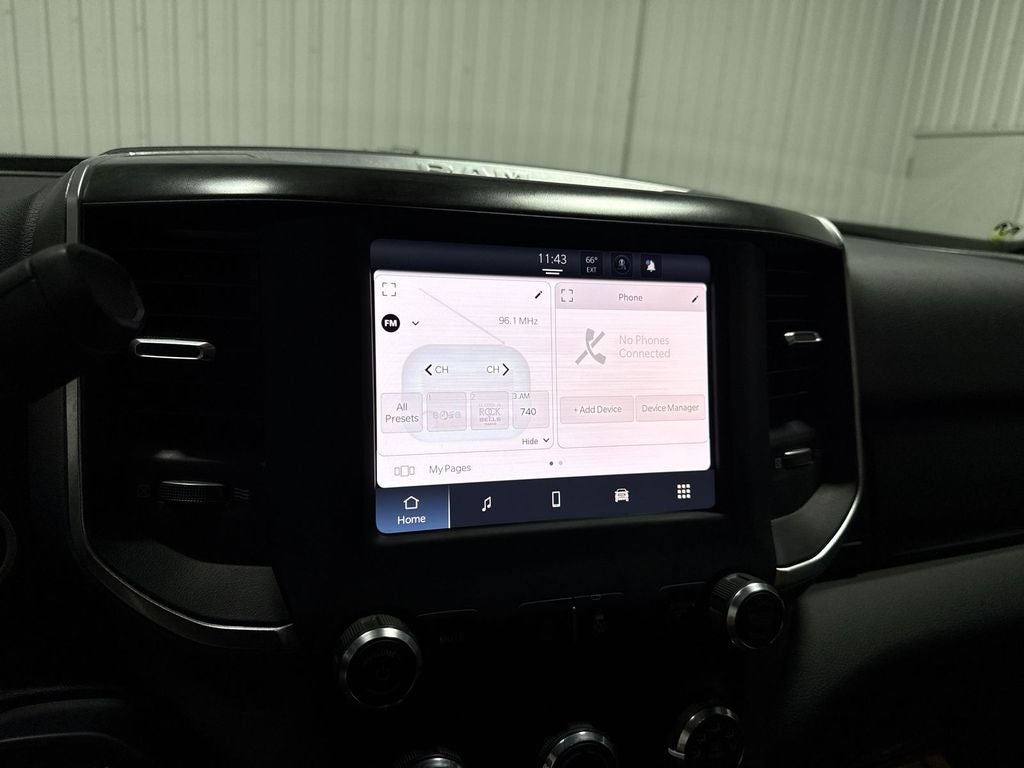 2024 RAM 3500 Big Horn Crew Cab 4x4 8' Box