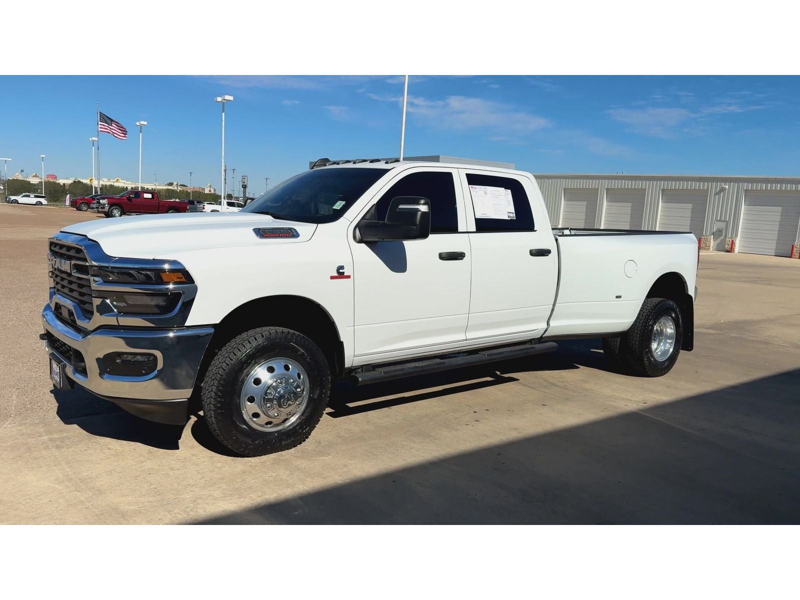 2025 RAM 3500 Tradesman — photo 4
