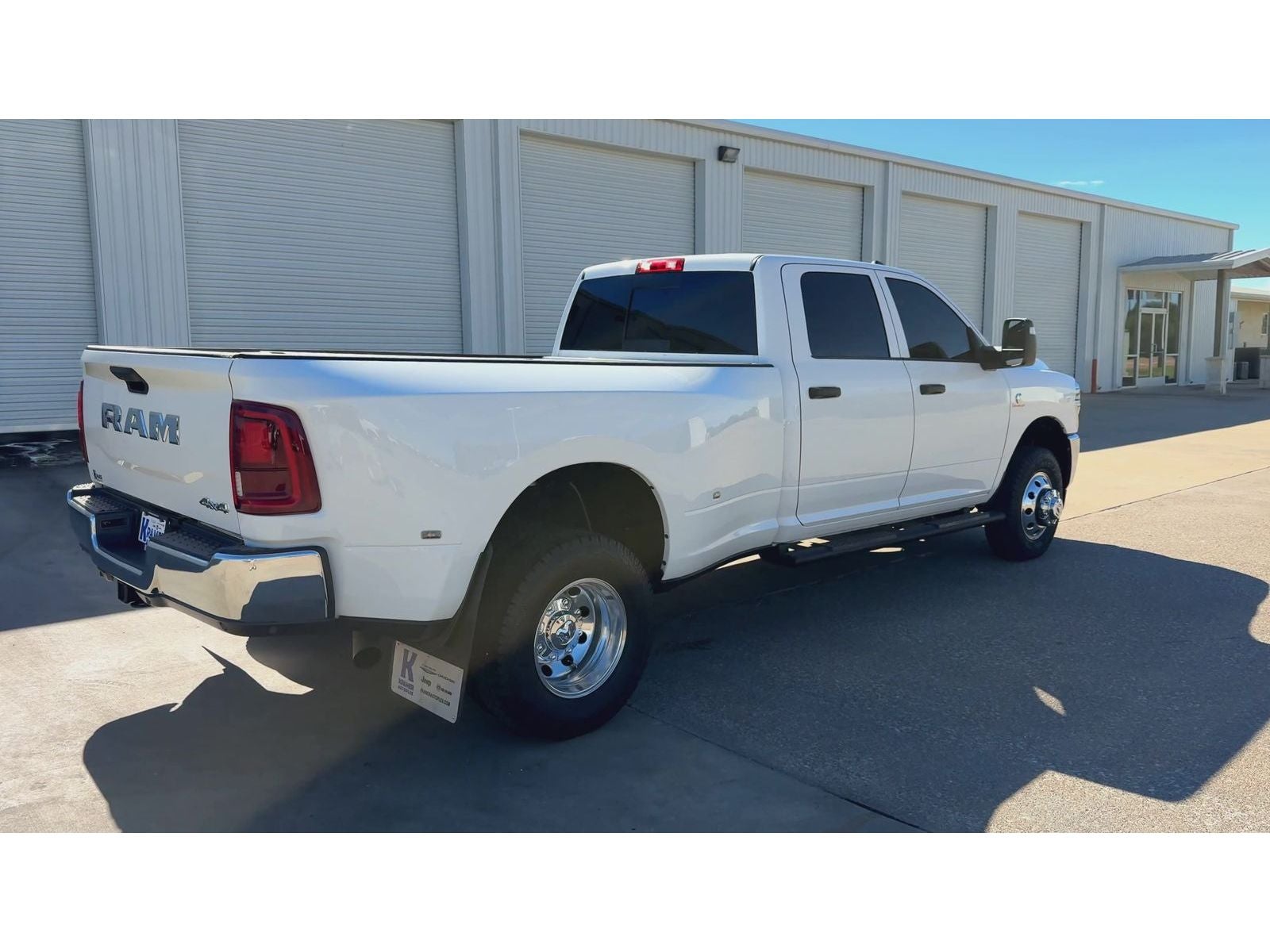 2025 RAM 3500 Tradesman — photo 8