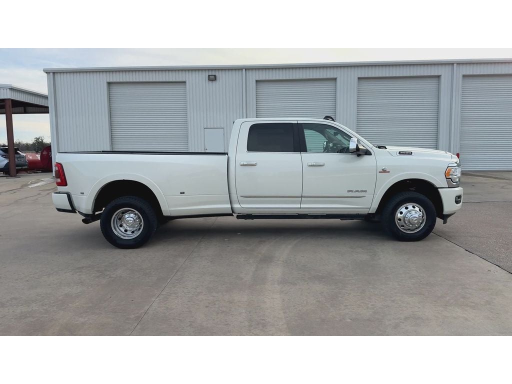 2021 RAM 3500 Limited Crew Cab 4x4 8' Box