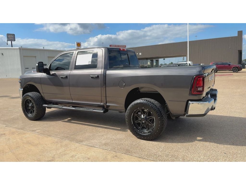 2025 RAM 2500 Tradesman Crew Cab 4x4 6'4' Box