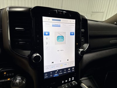 2022 RAM 2500 Laramie Crew Cab 4x4 6'4' Box