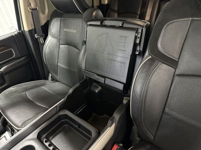 2022 RAM 2500 Laramie Crew Cab 4x4 6'4' Box