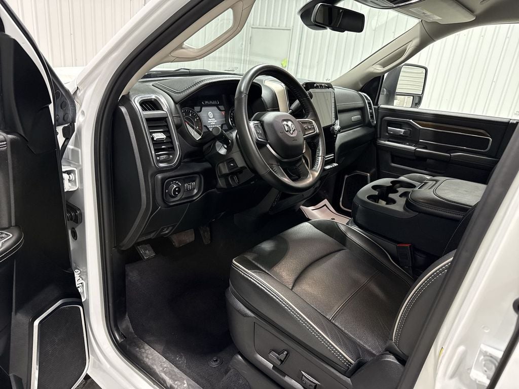 2024 RAM 2500 Laramie Crew Cab 4x4 6'4' Box