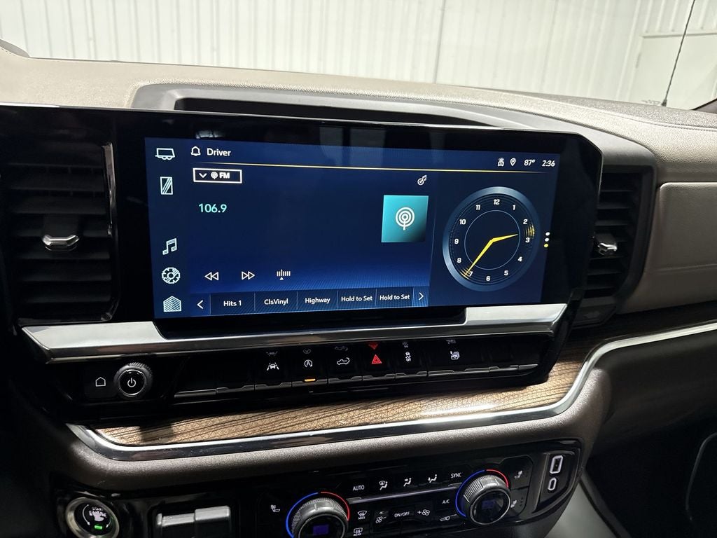 2024 Chevrolet Silverado 1500 4WD Crew Cab Short Bed RST