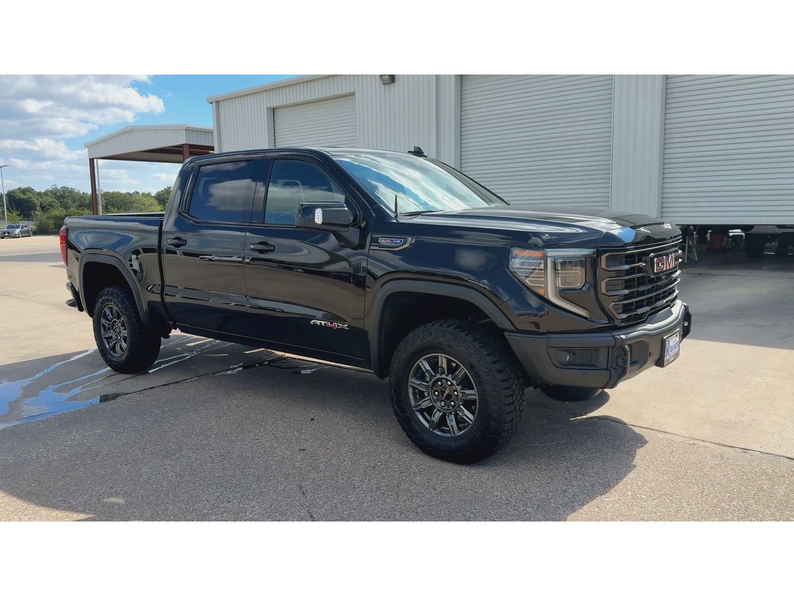 2026 GMC Sierra 1500 AT4X — photo 2