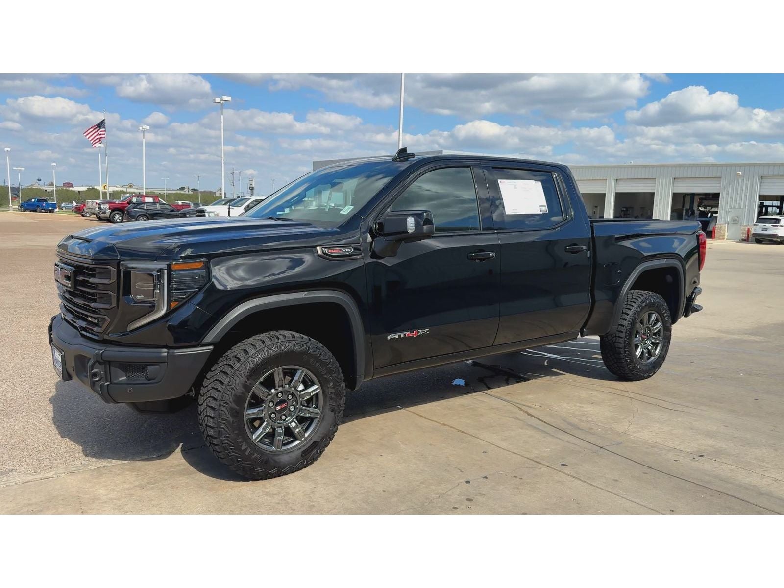 2026 GMC Sierra 1500 AT4X — photo 4