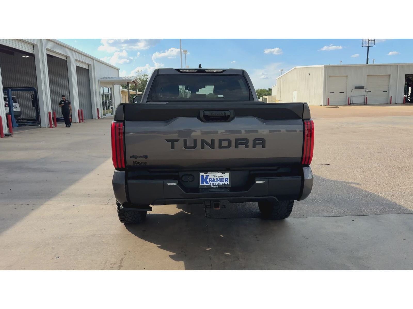 2024 Toyota Tundra SR5 — photo 7