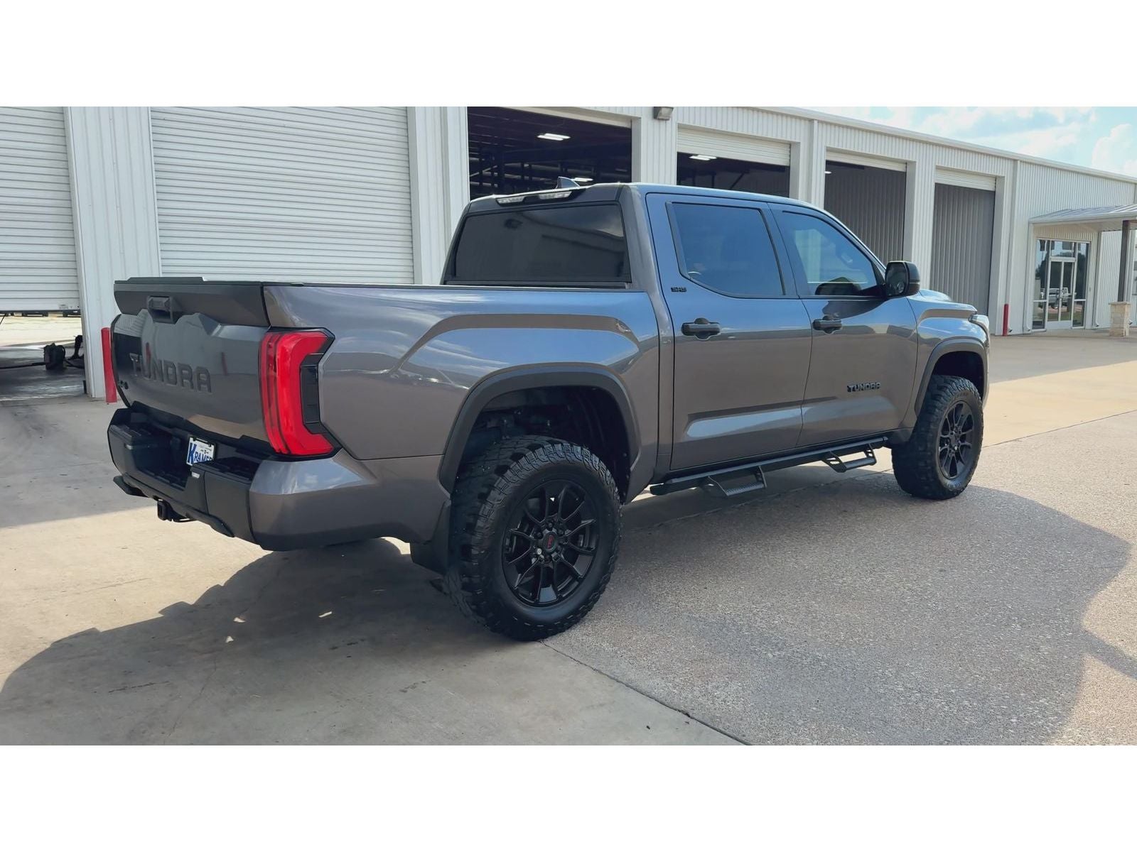 2024 Toyota Tundra SR5 — photo 8