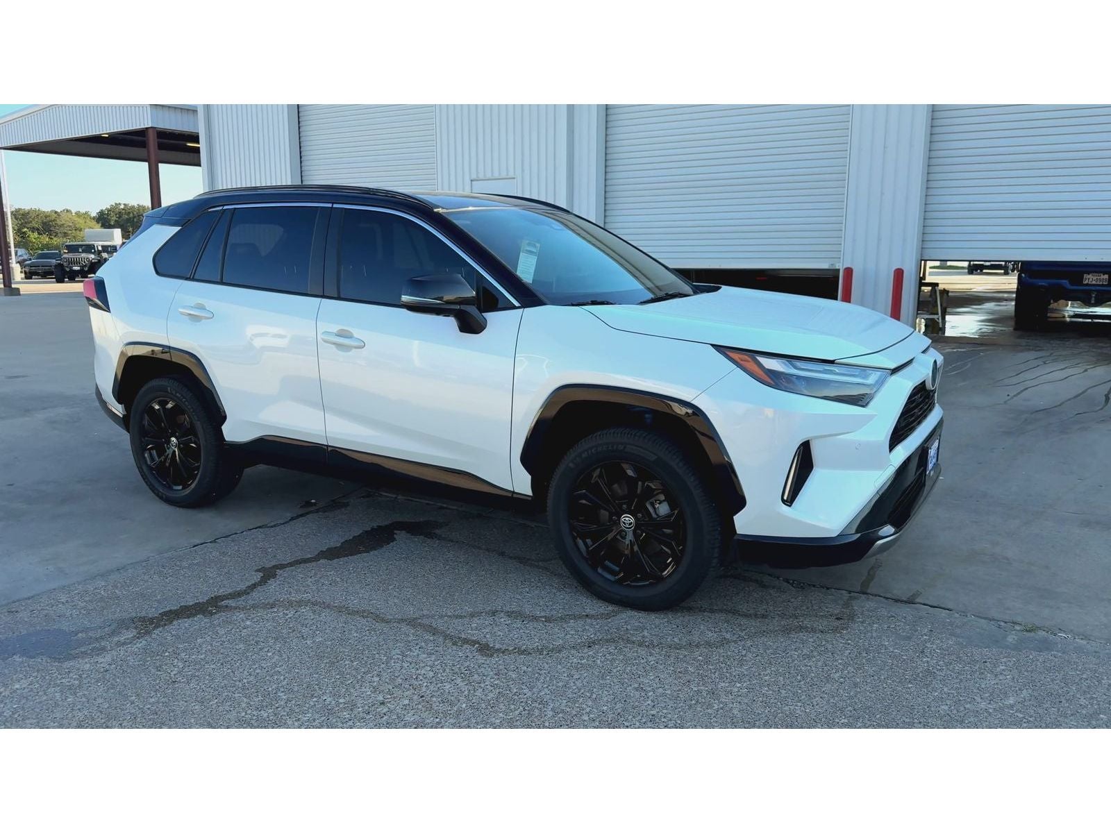 2022 Toyota RAV4 Hybrid Hybrid XSE — photo 2