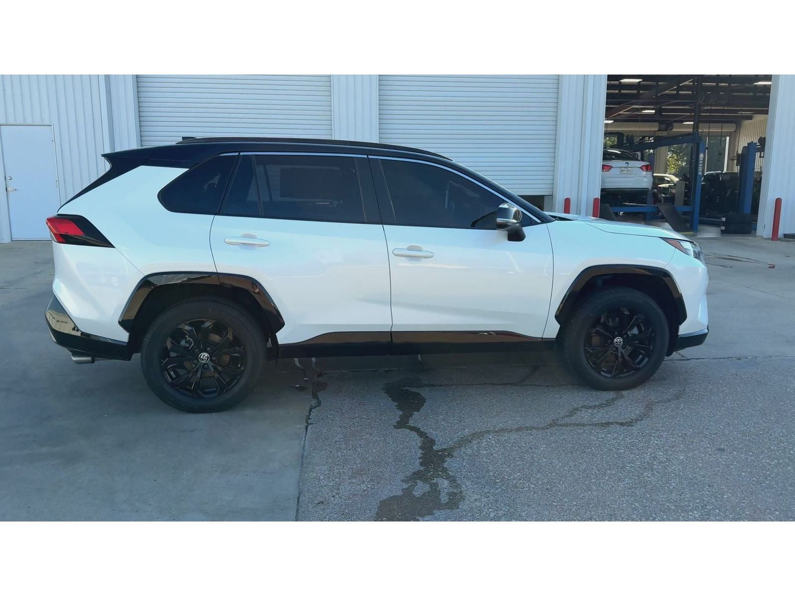 2022 Toyota RAV4 Hybrid Hybrid XSE — photo 9