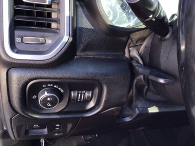 2019 RAM 1500 Laramie Crew Cab 4x4 5'7" Box