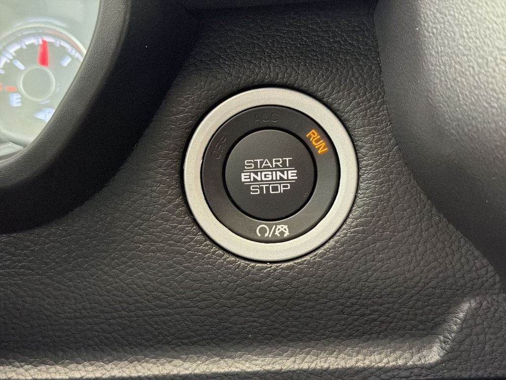 2023 RAM 1500 Laramie Crew Cab 4x4 5'7" Box