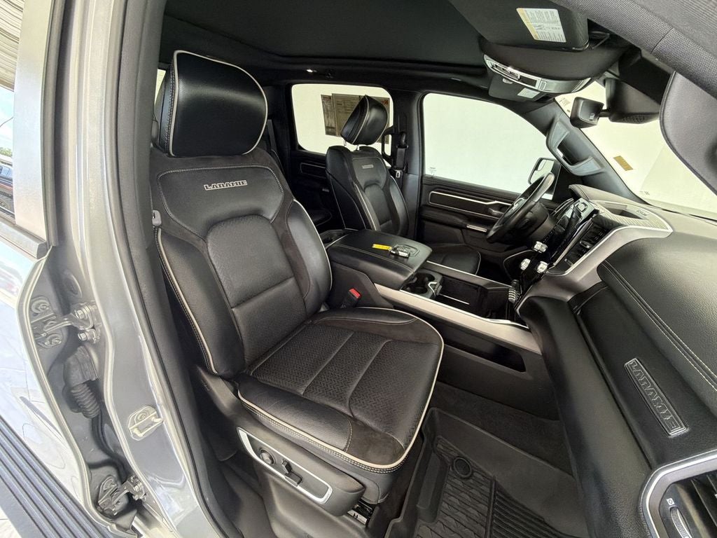 2023 RAM 1500 Laramie Crew Cab 4x4 5'7" Box