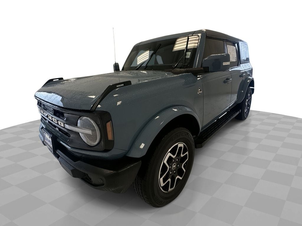 2022 Ford Bronco Outer Banks 4x4's photo