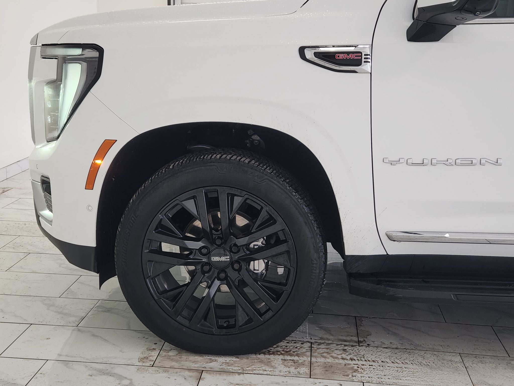 2025 GMC Yukon XL Elevation — photo 8