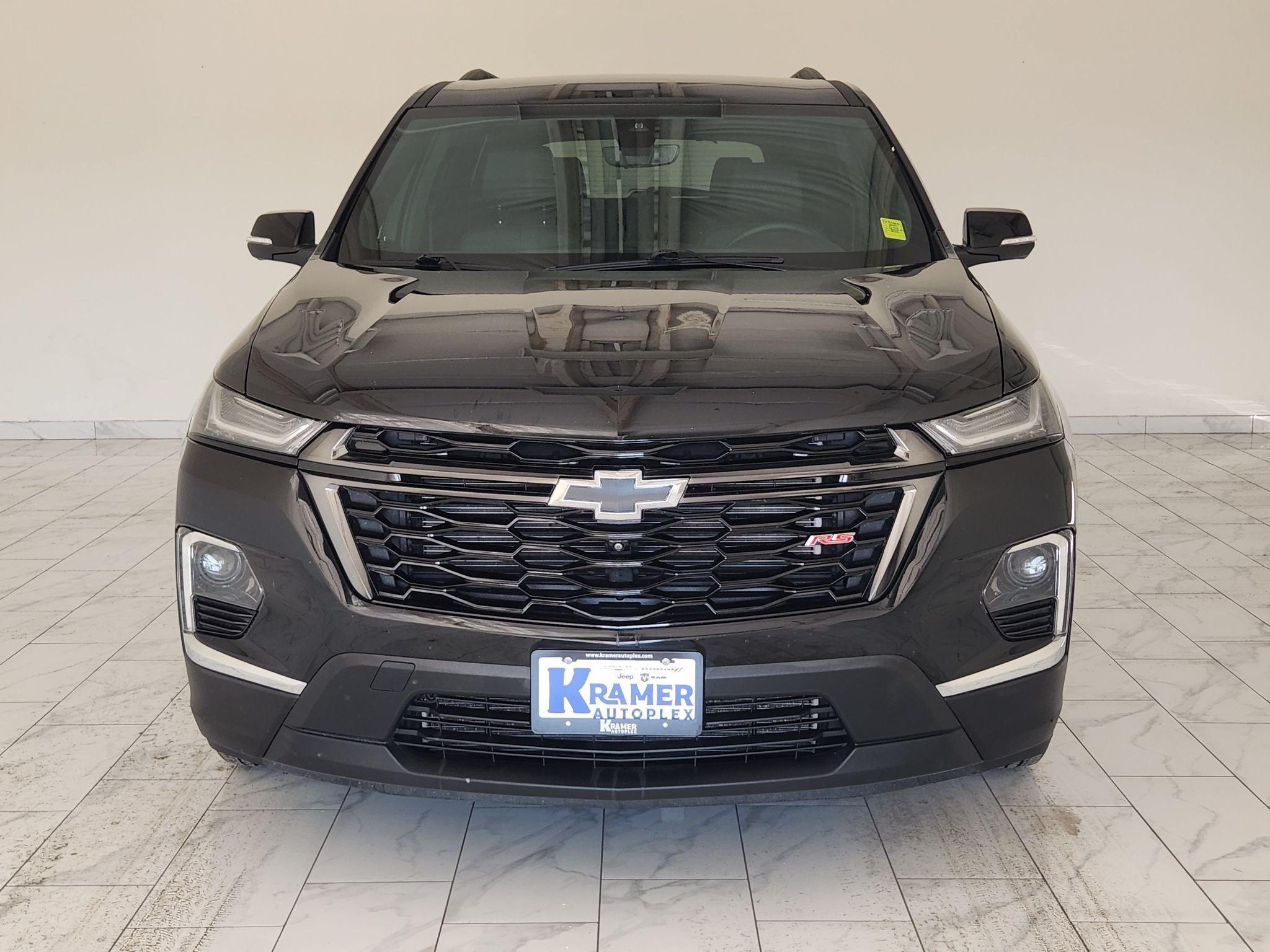 2023 Chevrolet Traverse RS — photo 2
