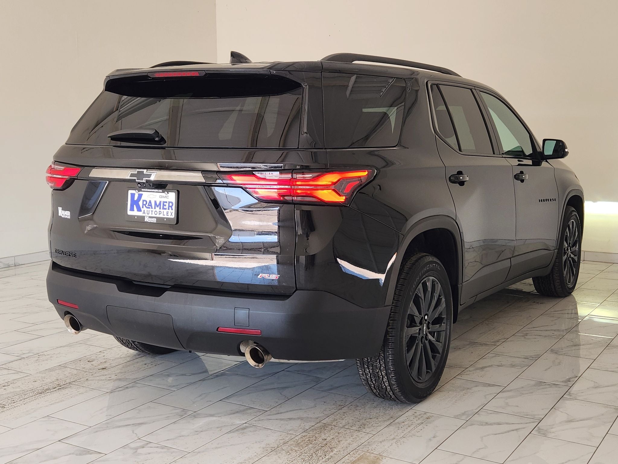 2023 Chevrolet Traverse RS — photo 5