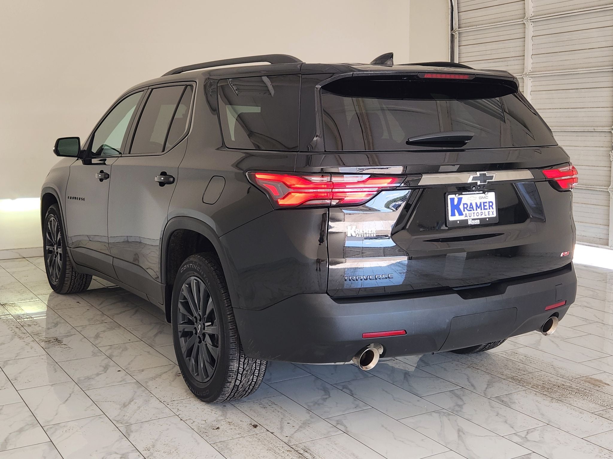 2023 Chevrolet Traverse RS — photo 7