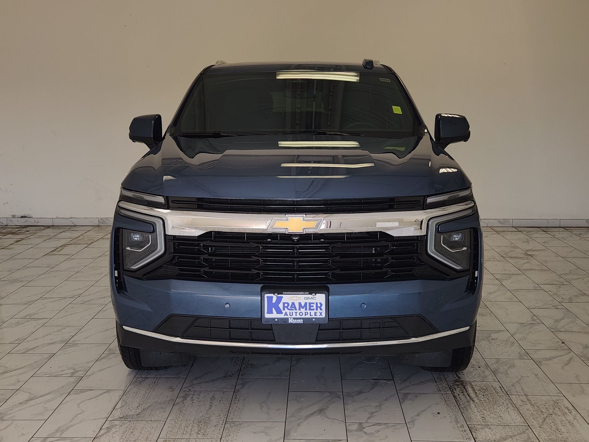 2025 Chevrolet Tahoe LS — photo 2