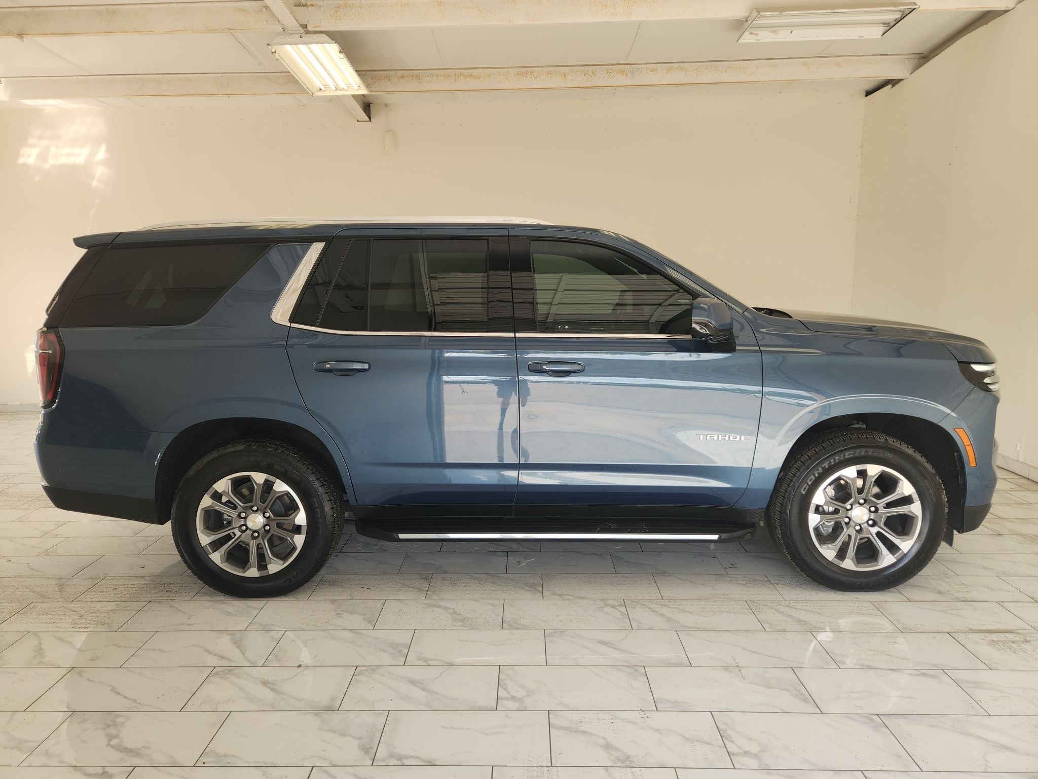 2025 Chevrolet Tahoe LS — photo 4