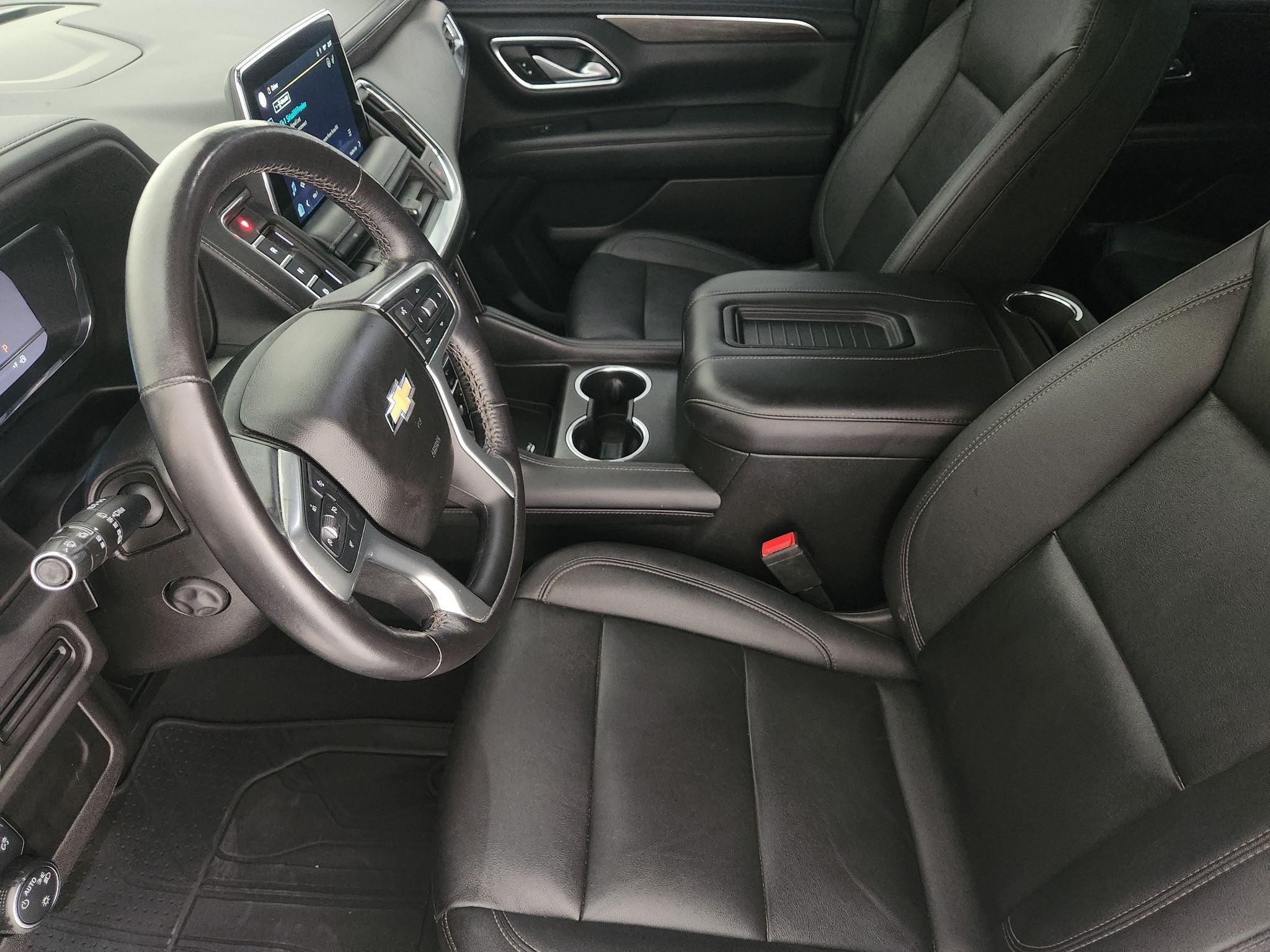 2022 Chevrolet Tahoe LT — photo 12