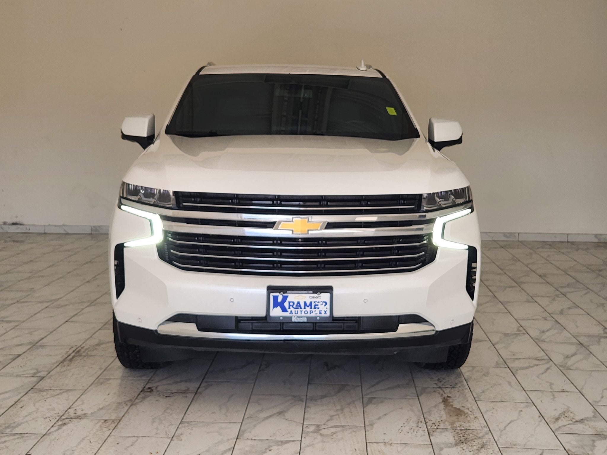 2022 Chevrolet Tahoe LT — photo 2