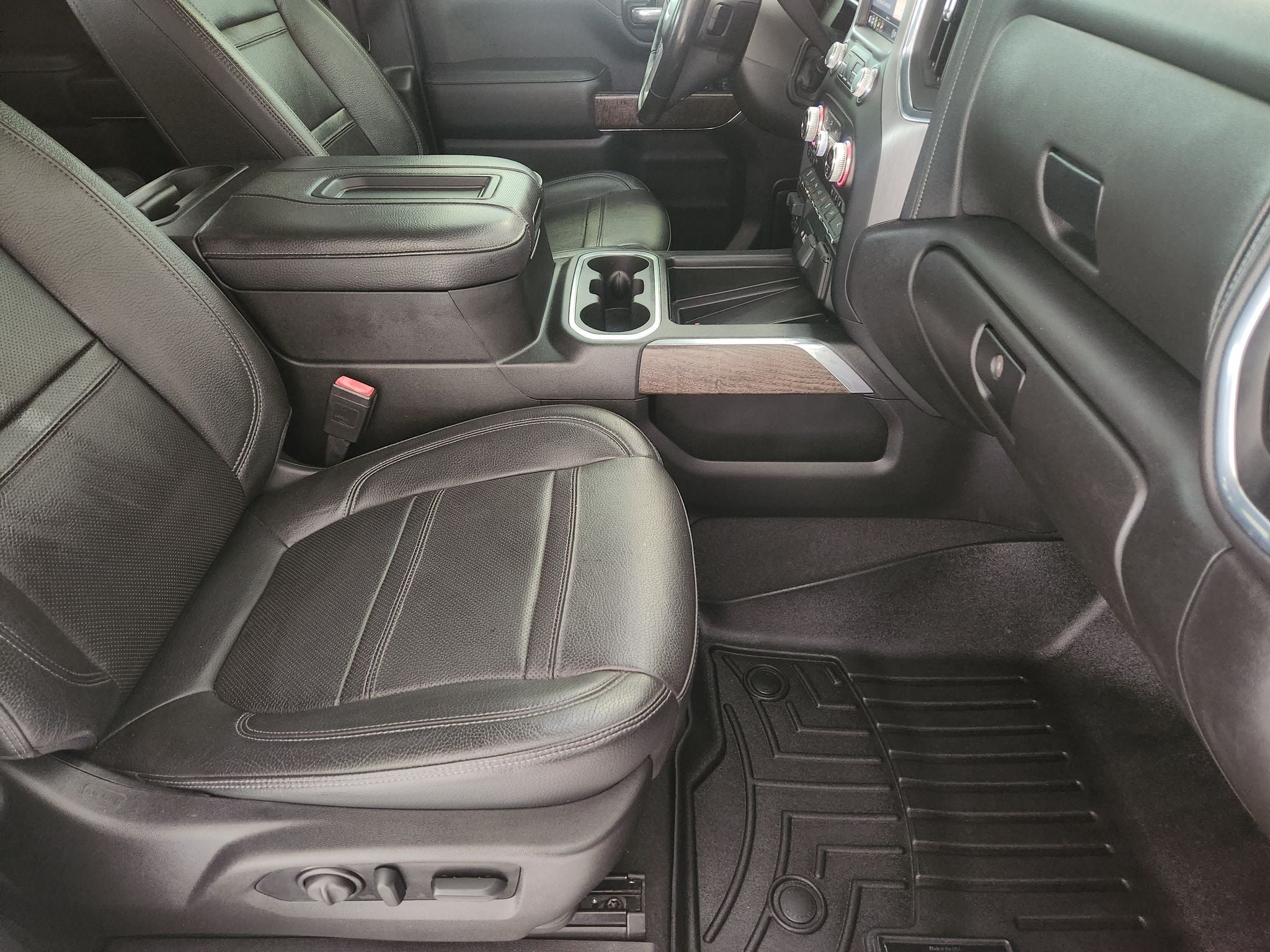2022 GMC Sierra 3500 HD Denali — photo 12