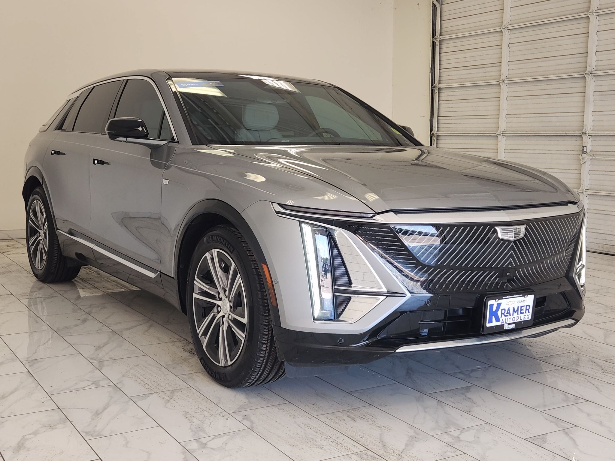 2024 Cadillac LYRIQ Luxury 1 — photo 3